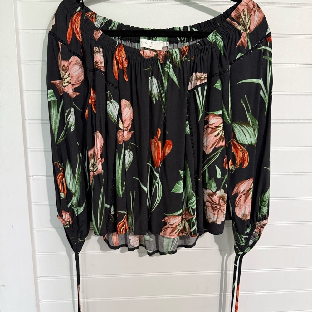 Astr Red and Pink Ruffled Long Sleeve Blouse
